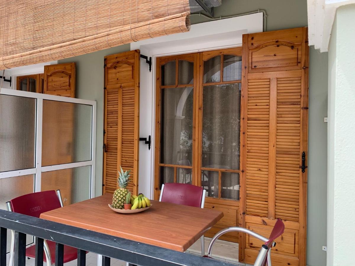 Katerinas Inn Apartments Керион Экстерьер фото