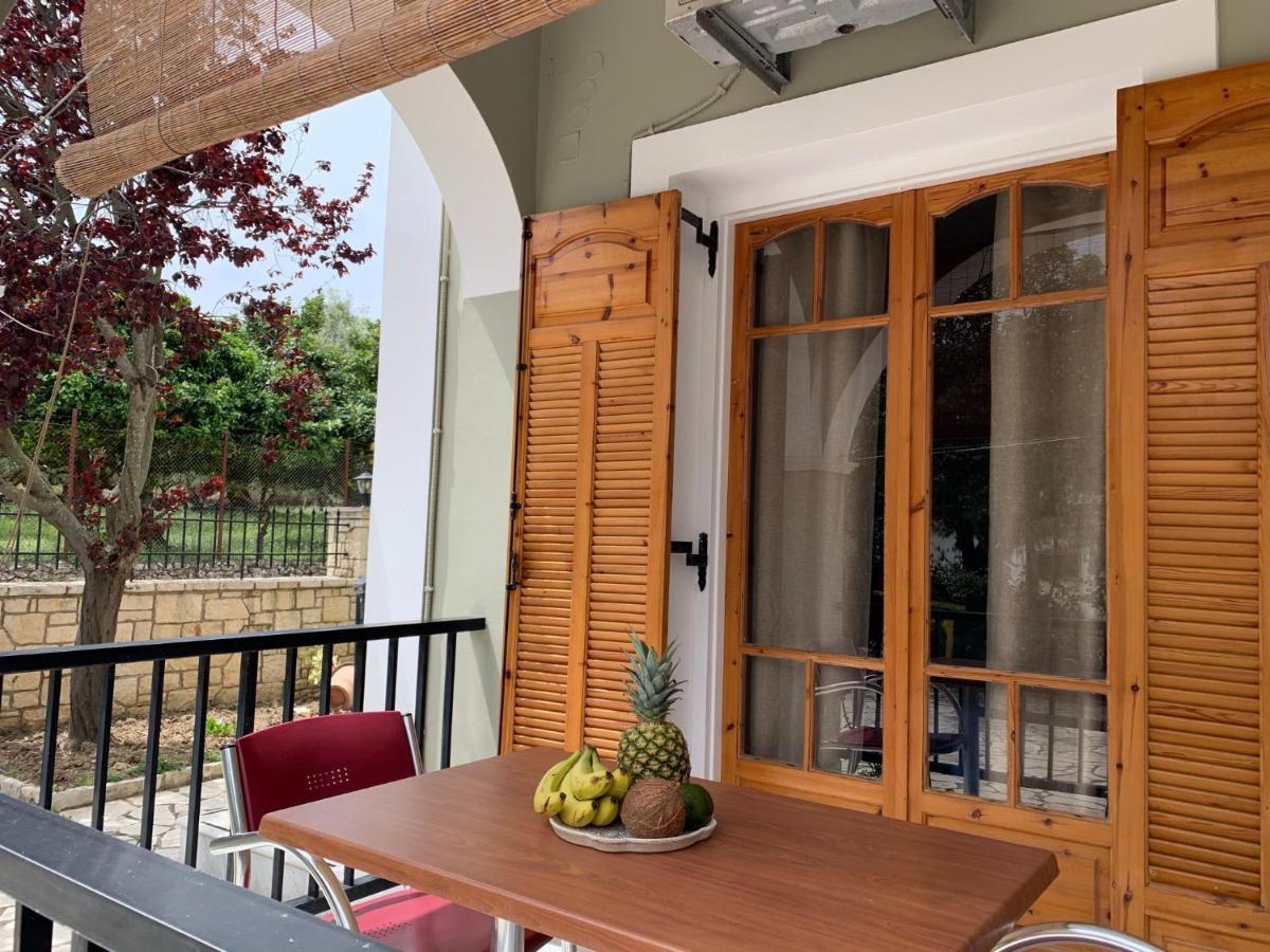 Katerinas Inn Apartments Керион Экстерьер фото